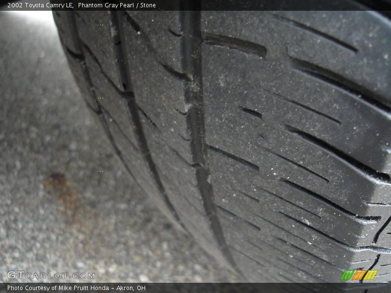 Phantom Gray Pearl / Stone 2002 Toyota Camry LE