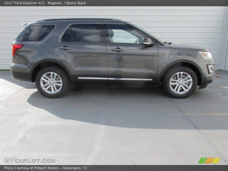 Magnetic / Ebony Black 2017 Ford Explorer XLT