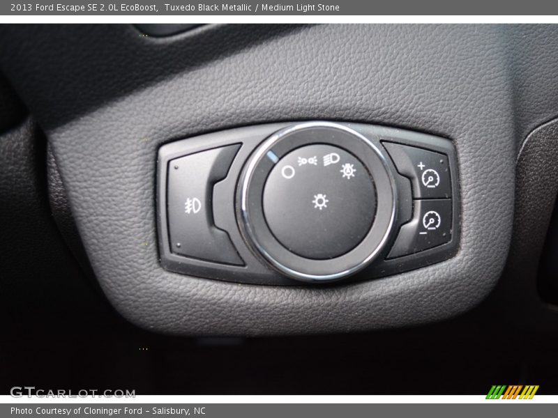 Tuxedo Black Metallic / Medium Light Stone 2013 Ford Escape SE 2.0L EcoBoost