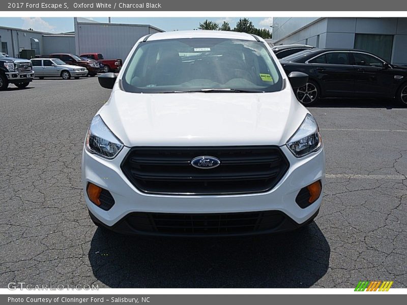 Oxford White / Charcoal Black 2017 Ford Escape S