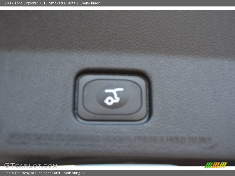 Smoked Quartz / Ebony Black 2017 Ford Explorer XLT