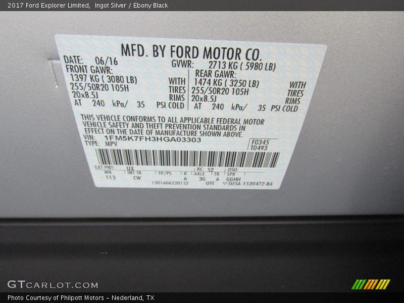 Ingot Silver / Ebony Black 2017 Ford Explorer Limited