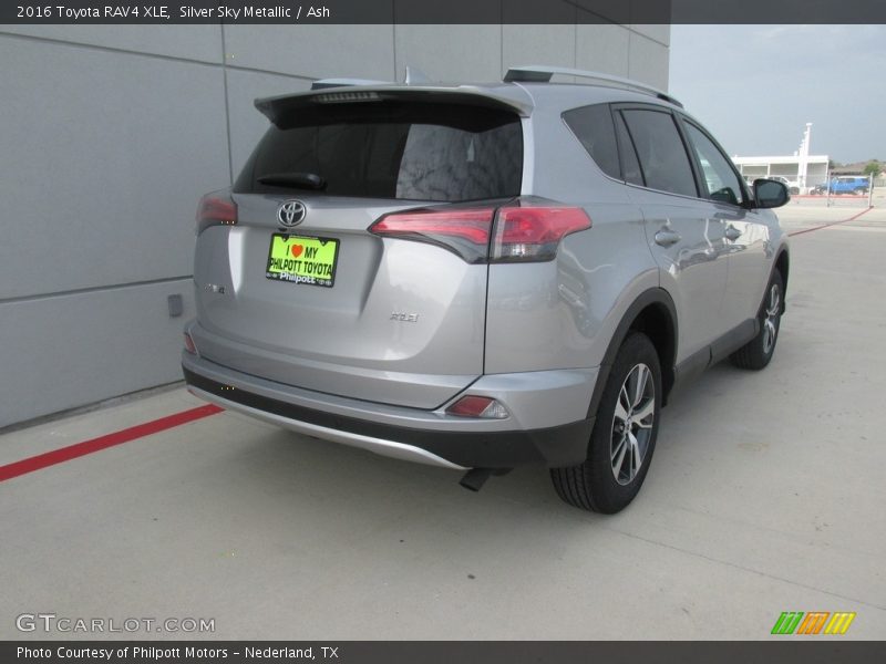 Silver Sky Metallic / Ash 2016 Toyota RAV4 XLE