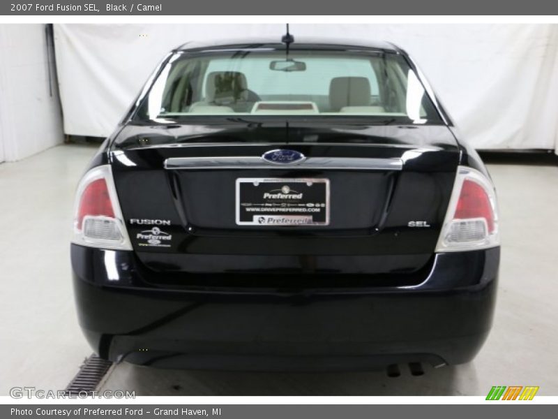 Black / Camel 2007 Ford Fusion SEL