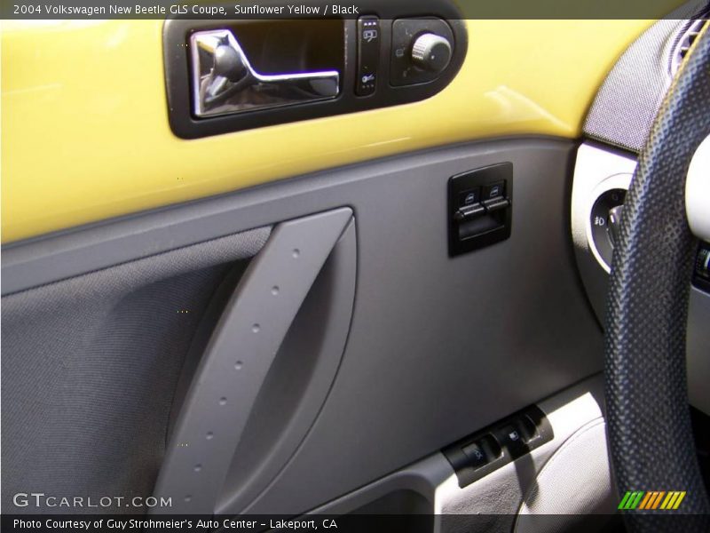 Sunflower Yellow / Black 2004 Volkswagen New Beetle GLS Coupe
