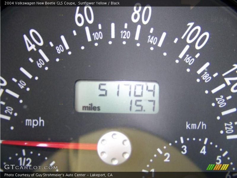 Sunflower Yellow / Black 2004 Volkswagen New Beetle GLS Coupe