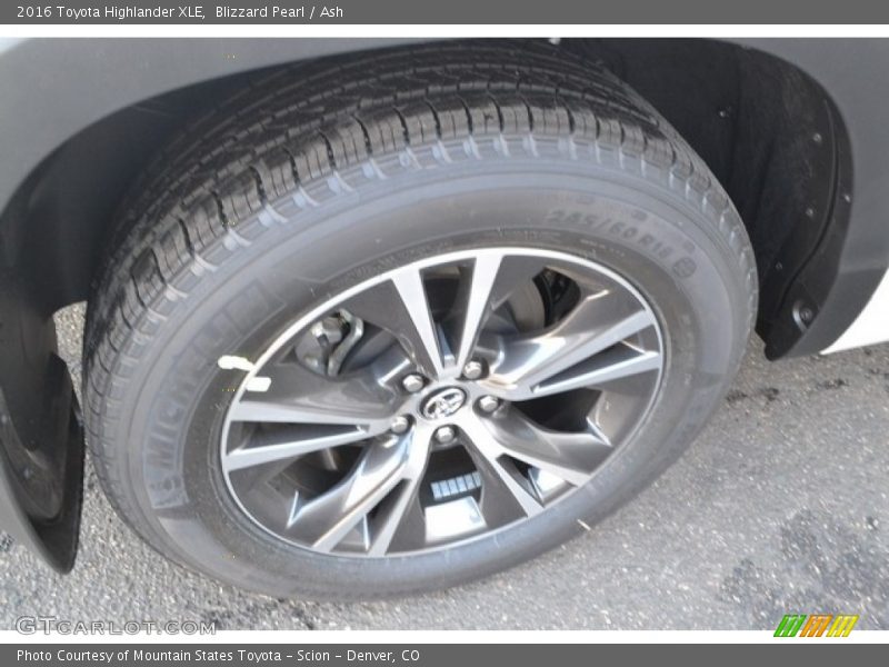 Blizzard Pearl / Ash 2016 Toyota Highlander XLE
