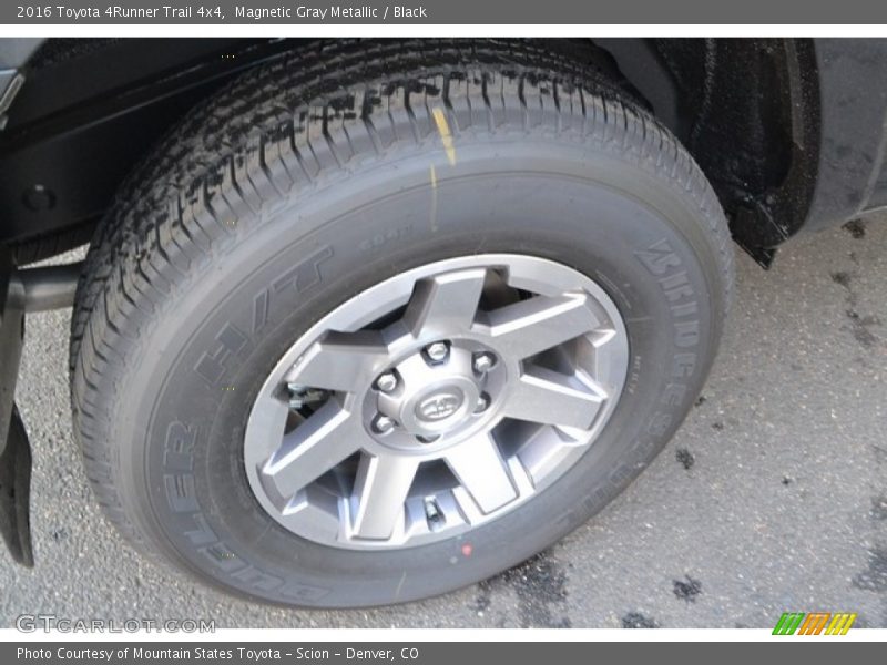Magnetic Gray Metallic / Black 2016 Toyota 4Runner Trail 4x4