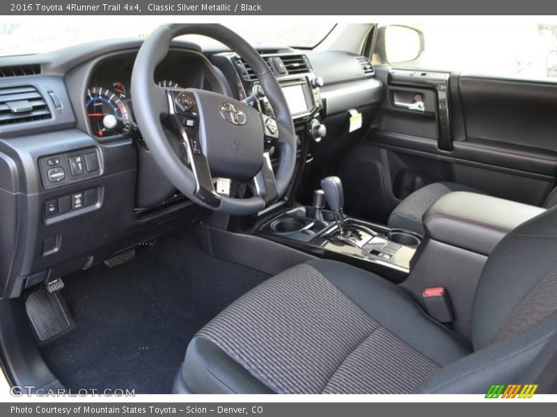 Classic Silver Metallic / Black 2016 Toyota 4Runner Trail 4x4