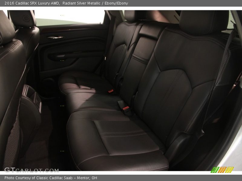 Radiant Silver Metallic / Ebony/Ebony 2016 Cadillac SRX Luxury AWD