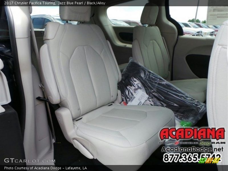 Jazz Blue Pearl / Black/Alloy 2017 Chrysler Pacifica Touring