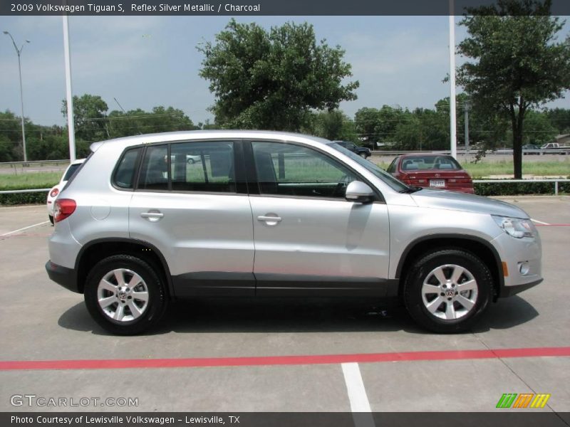 Reflex Silver Metallic / Charcoal 2009 Volkswagen Tiguan S