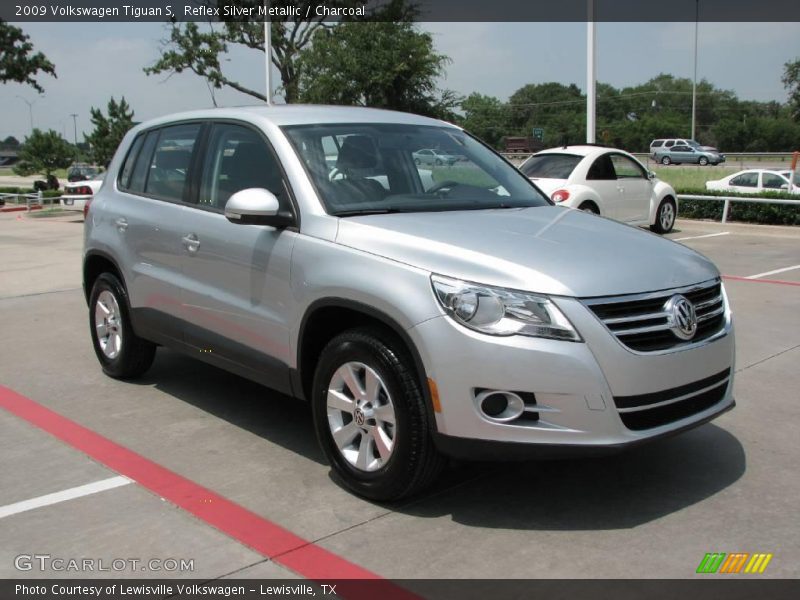 Reflex Silver Metallic / Charcoal 2009 Volkswagen Tiguan S