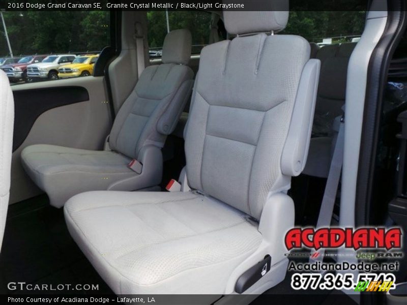 Granite Crystal Metallic / Black/Light Graystone 2016 Dodge Grand Caravan SE
