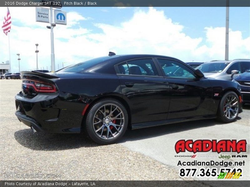 Pitch Black / Black 2016 Dodge Charger SRT 392
