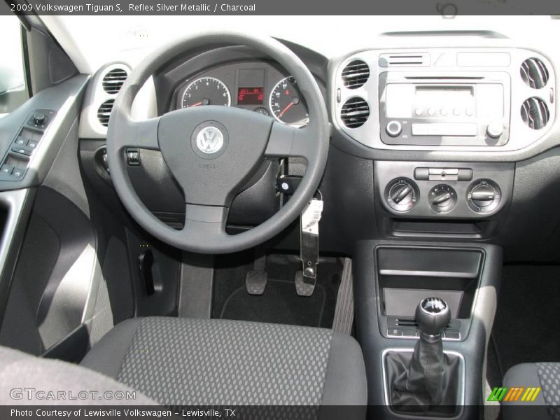Reflex Silver Metallic / Charcoal 2009 Volkswagen Tiguan S