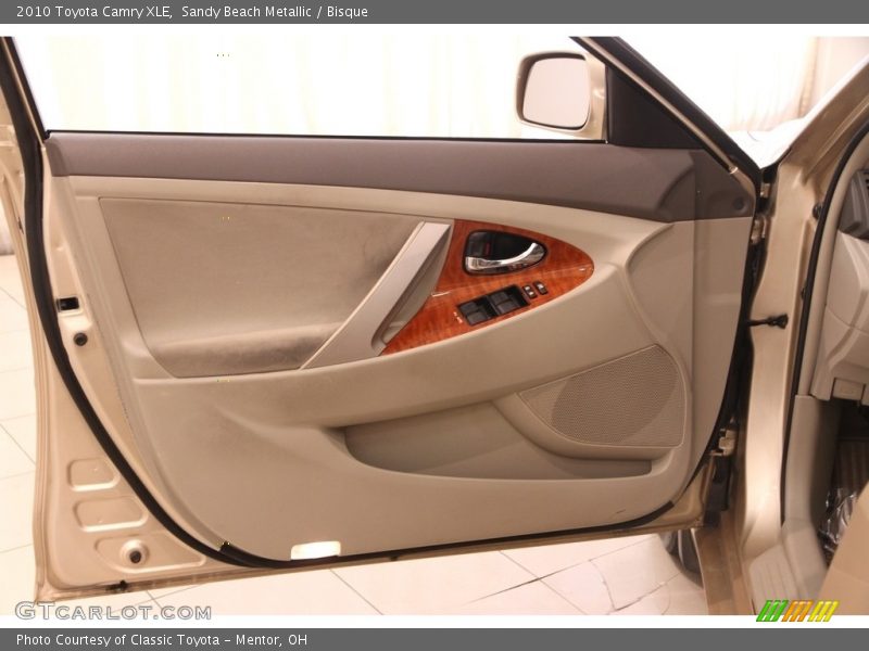 Sandy Beach Metallic / Bisque 2010 Toyota Camry XLE