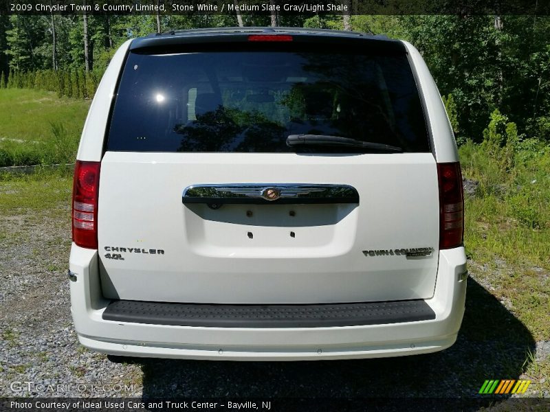 Stone White / Medium Slate Gray/Light Shale 2009 Chrysler Town & Country Limited