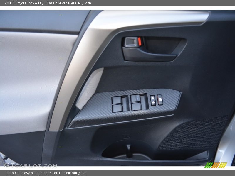 Classic Silver Metallic / Ash 2015 Toyota RAV4 LE