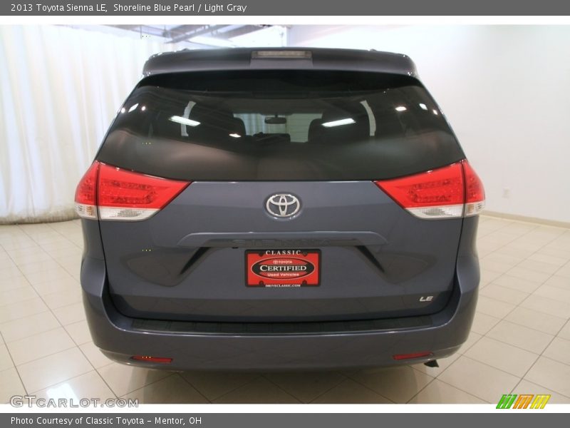 Shoreline Blue Pearl / Light Gray 2013 Toyota Sienna LE