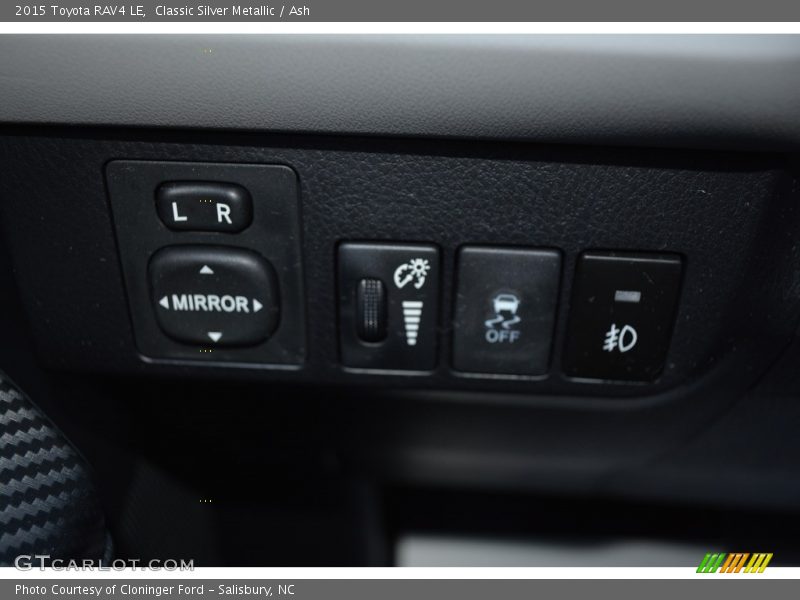 Classic Silver Metallic / Ash 2015 Toyota RAV4 LE
