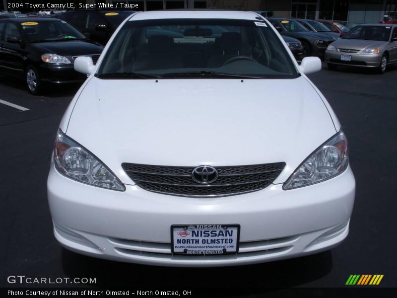 Super White / Taupe 2004 Toyota Camry LE