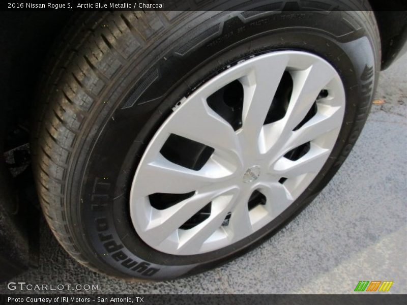 Arctic Blue Metallic / Charcoal 2016 Nissan Rogue S