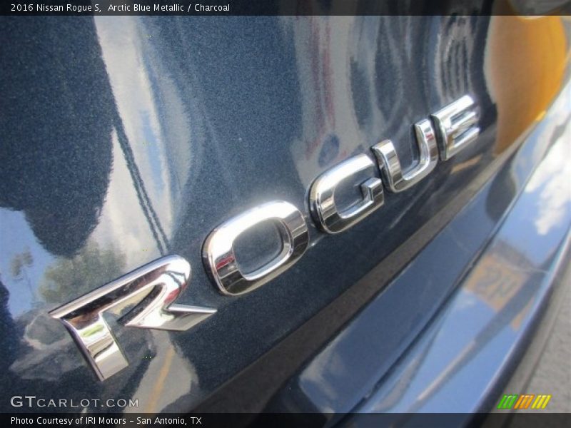 Arctic Blue Metallic / Charcoal 2016 Nissan Rogue S