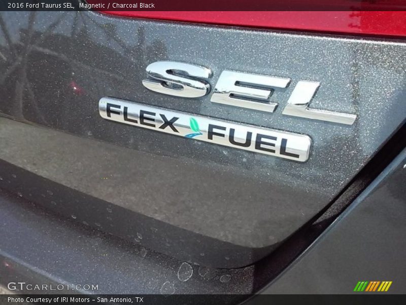 Magnetic / Charcoal Black 2016 Ford Taurus SEL