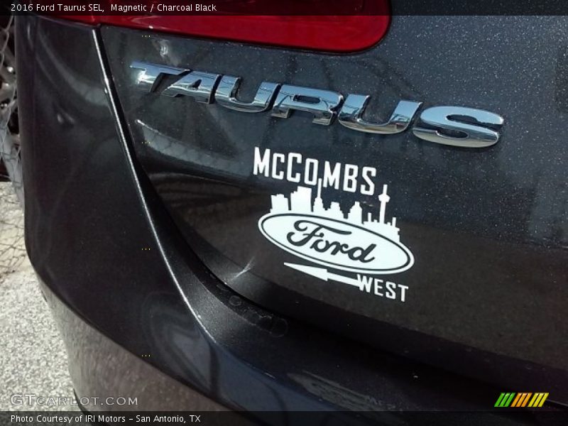 Magnetic / Charcoal Black 2016 Ford Taurus SEL