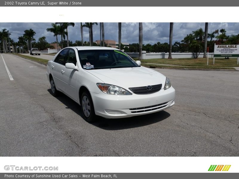 Super White / Stone 2002 Toyota Camry LE