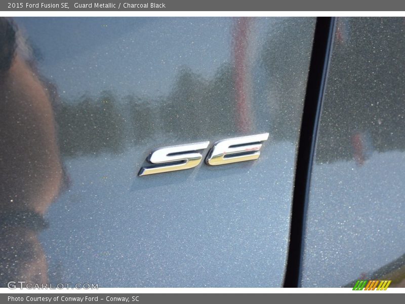 Guard Metallic / Charcoal Black 2015 Ford Fusion SE