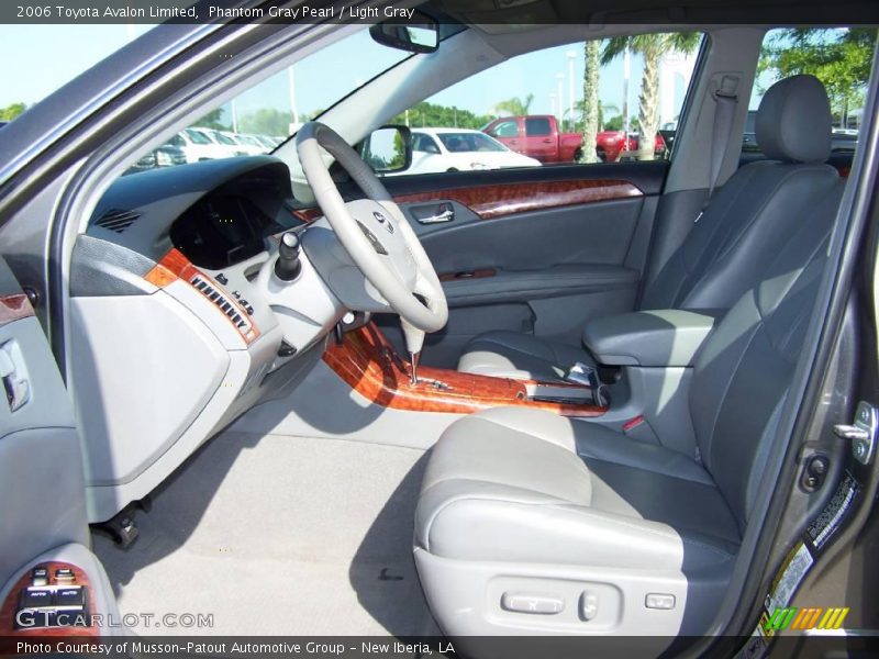 Phantom Gray Pearl / Light Gray 2006 Toyota Avalon Limited