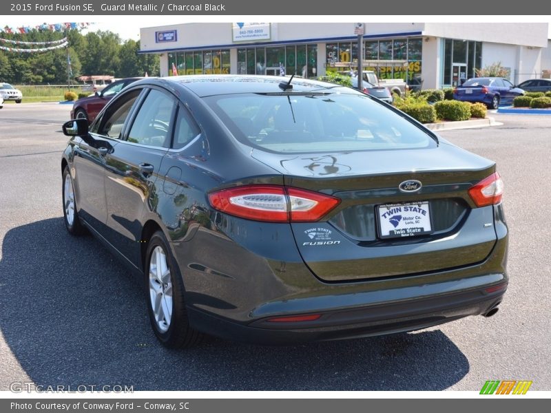Guard Metallic / Charcoal Black 2015 Ford Fusion SE