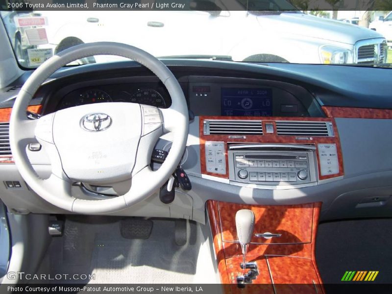 Phantom Gray Pearl / Light Gray 2006 Toyota Avalon Limited