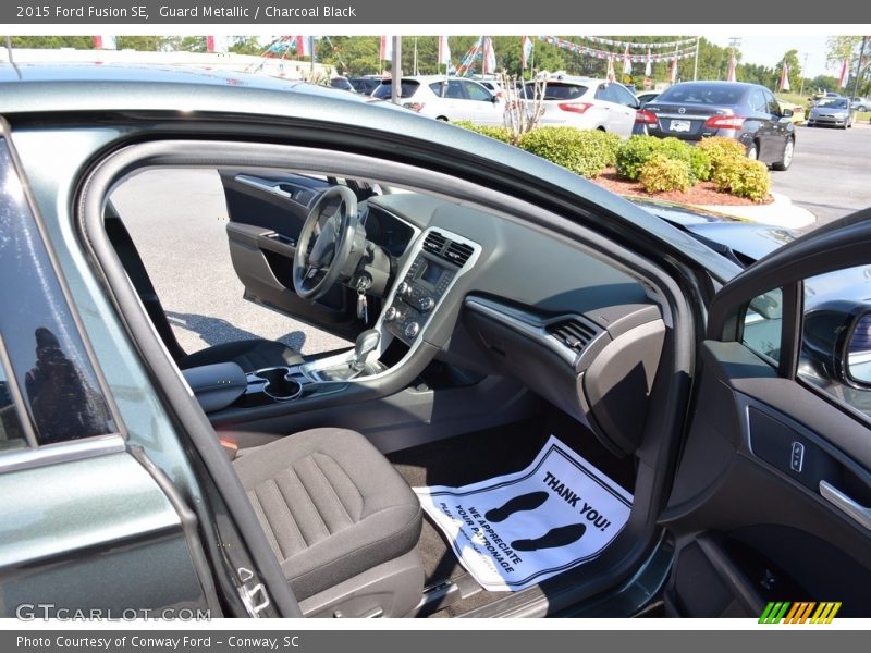 Guard Metallic / Charcoal Black 2015 Ford Fusion SE