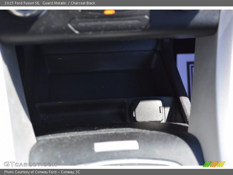 Guard Metallic / Charcoal Black 2015 Ford Fusion SE