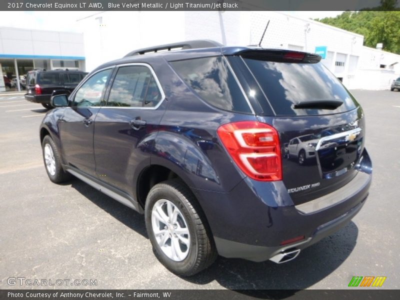 Blue Velvet Metallic / Light Titanium/Jet Black 2017 Chevrolet Equinox LT AWD