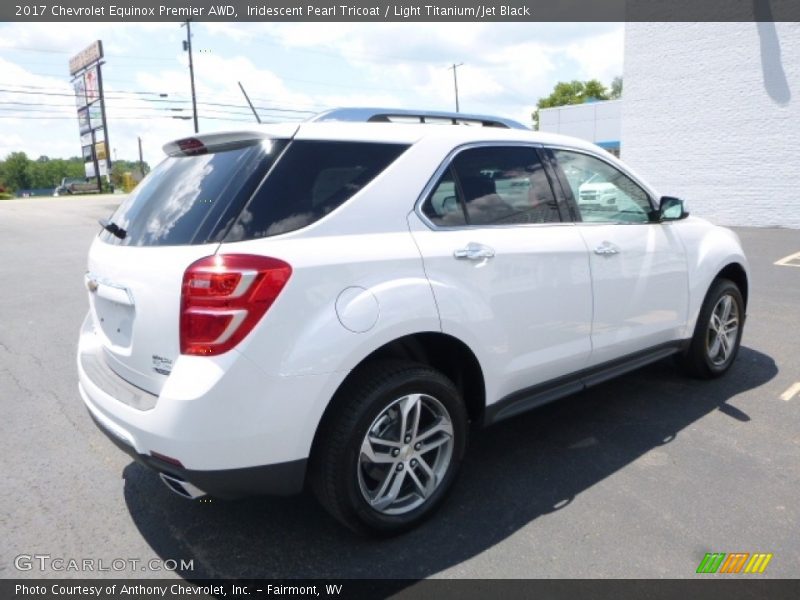 Iridescent Pearl Tricoat / Light Titanium/Jet Black 2017 Chevrolet Equinox Premier AWD