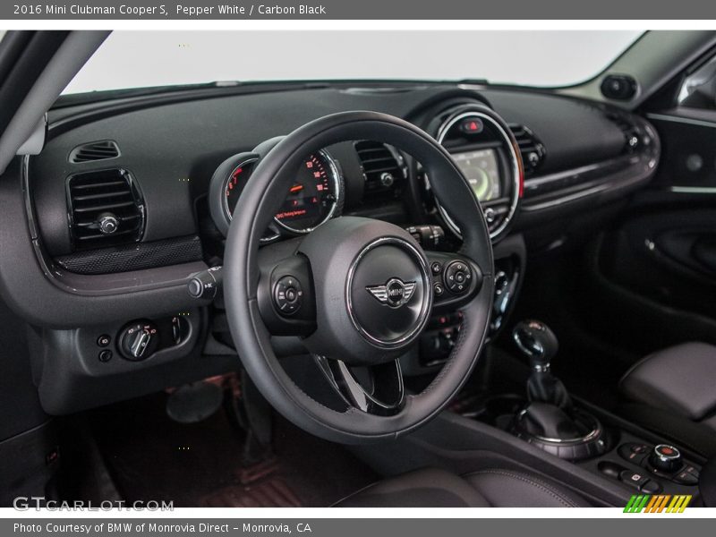 Pepper White / Carbon Black 2016 Mini Clubman Cooper S