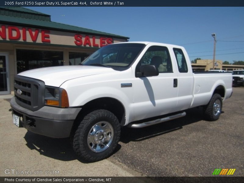 Oxford White / Tan 2005 Ford F250 Super Duty XL SuperCab 4x4
