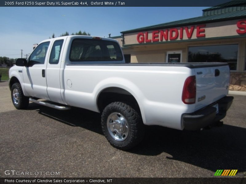 Oxford White / Tan 2005 Ford F250 Super Duty XL SuperCab 4x4