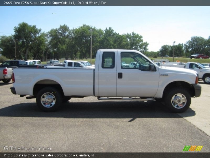Oxford White / Tan 2005 Ford F250 Super Duty XL SuperCab 4x4