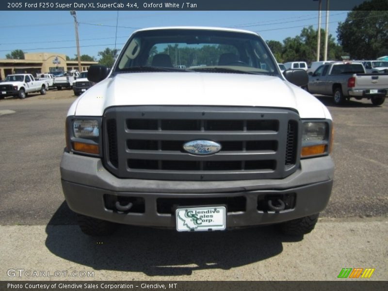 Oxford White / Tan 2005 Ford F250 Super Duty XL SuperCab 4x4