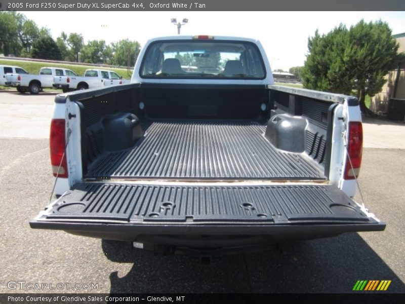 Oxford White / Tan 2005 Ford F250 Super Duty XL SuperCab 4x4