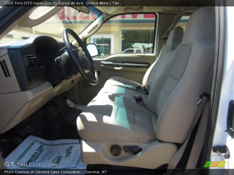 Oxford White / Tan 2005 Ford F250 Super Duty XL SuperCab 4x4