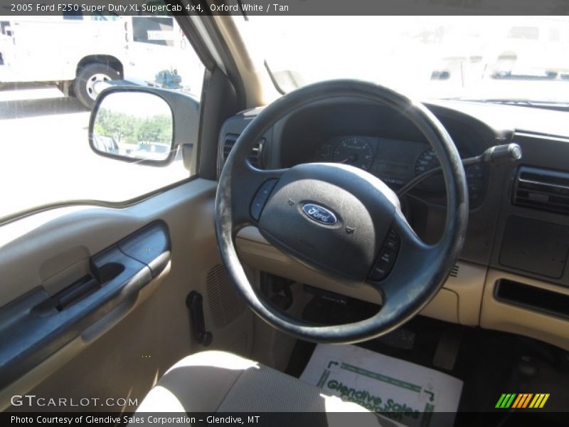 Oxford White / Tan 2005 Ford F250 Super Duty XL SuperCab 4x4