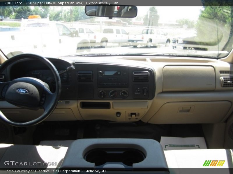 Oxford White / Tan 2005 Ford F250 Super Duty XL SuperCab 4x4