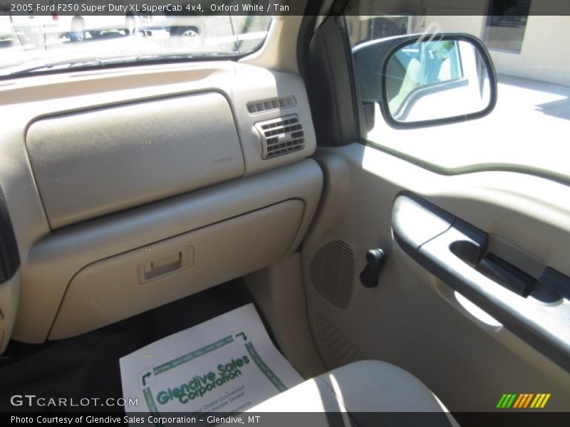 Oxford White / Tan 2005 Ford F250 Super Duty XL SuperCab 4x4