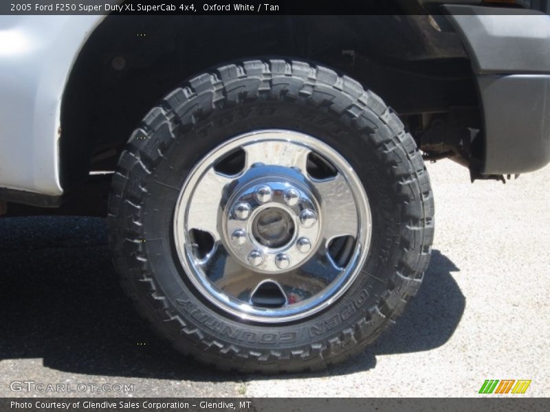 Oxford White / Tan 2005 Ford F250 Super Duty XL SuperCab 4x4